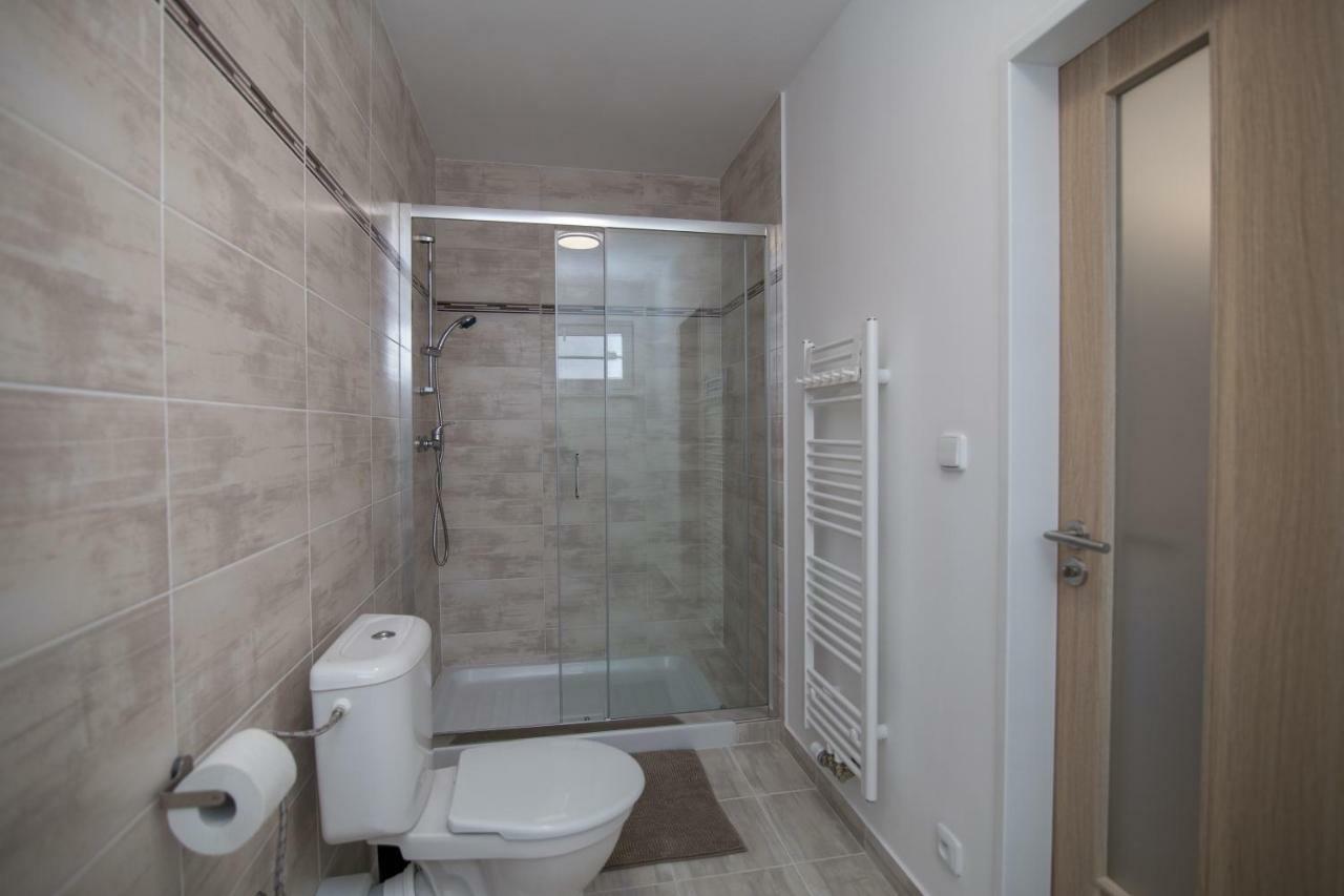 Apartment Sarka Hostka  Extérieur photo