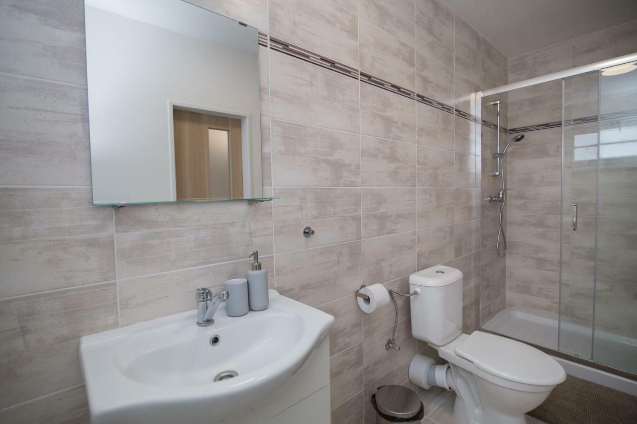 Apartment Sarka Hostka  Extérieur photo